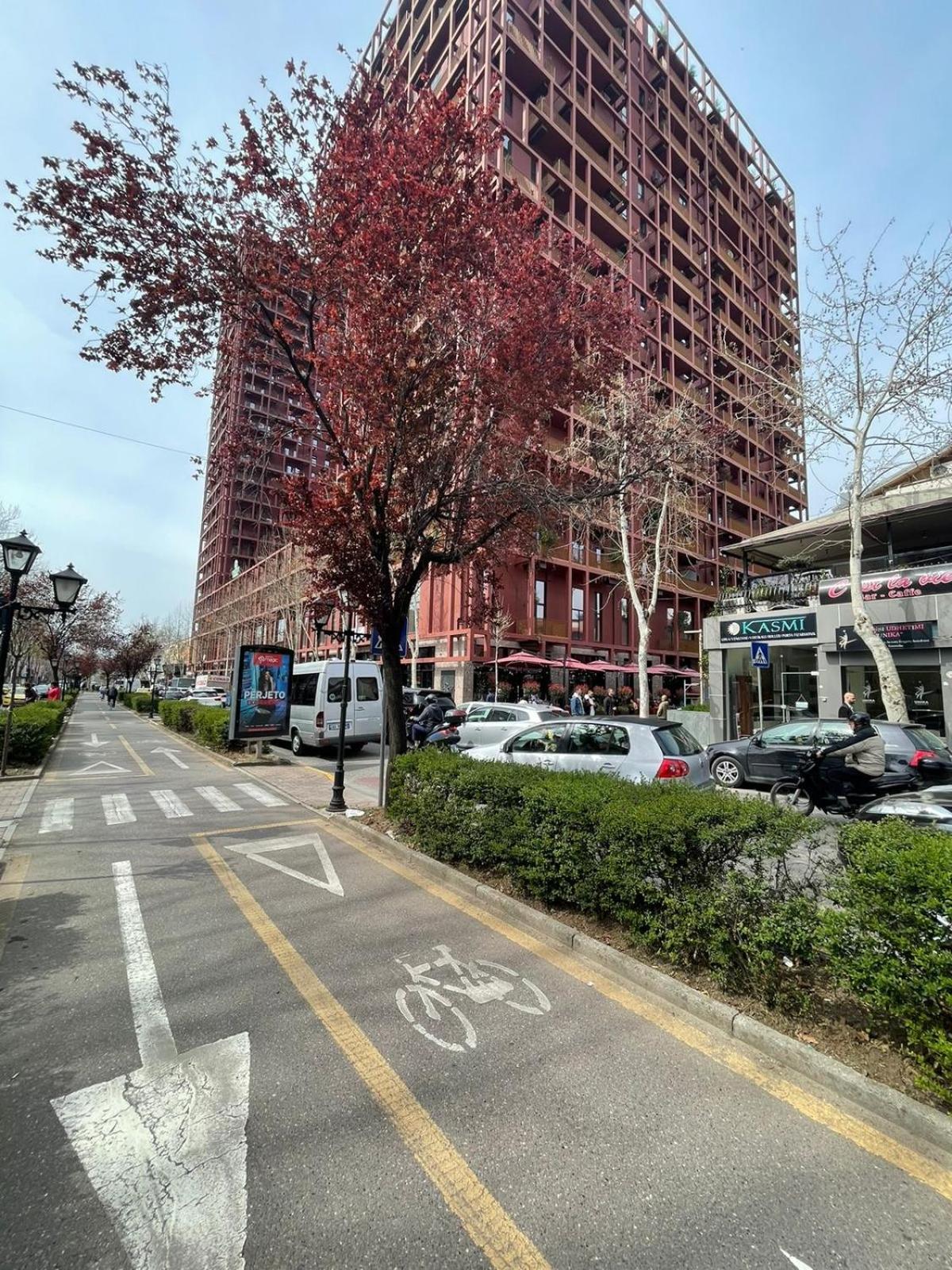 Garden Building Luxury Apartment 티라나 외부 사진